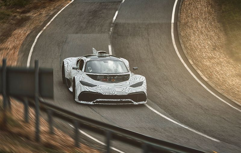 Mercedes-AMG verschiebt den Start des Supersportwagens „Project One“ wegen technischer Probleme.