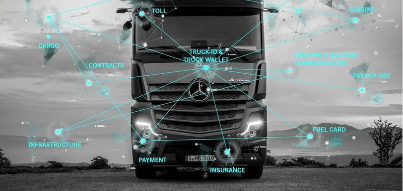 Pilotprojekt: Daimler Trucks gibt einem Lkw-System mit der Truck-ID eine digitale Identität.