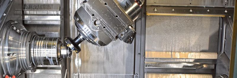 Mit zwei kraftvollen Motor-Frässpindeln und zwei verfahrbaren Arbeitsspindeln ist die Index R200 ein äusserst flexibles und produktives Dreh-/Fräszentrum.