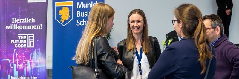 Julia Brotzki stellte das CDO-Programm auch im Rahmen von „The Future Code“ vor.