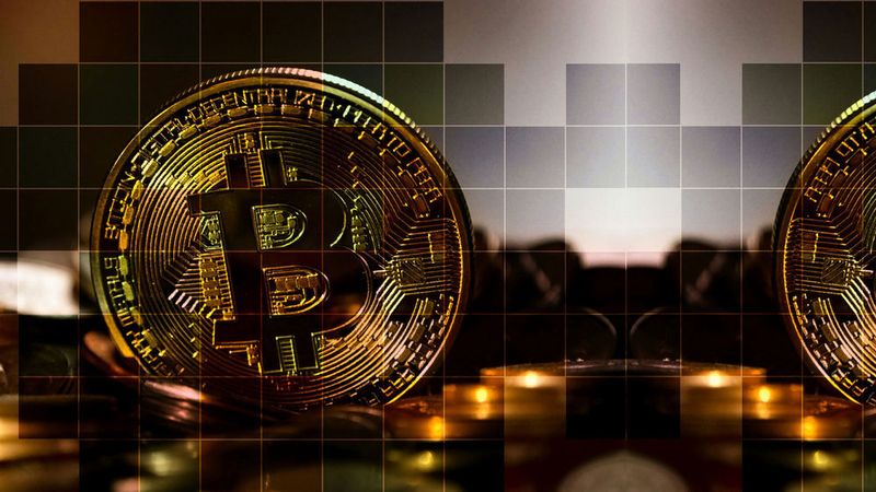 Bitcoin (BTC) ist eine dezentral auf Blockchain aufgebaute und vollständig virtuelle Währung.