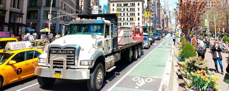 Schon heute herrscht in Manhattan oft Chaos - Hacker könnten es künftig noch größer machen.