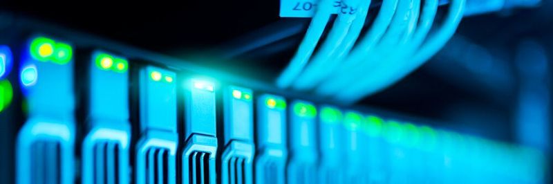 Wie werden IoT-Projekte heute und zukünftig in Unternehmen umgesetzt? Die Bandbreite ist groß und reicht von Individuallösungen bis hin zu 3rd-Party-Plattformen.