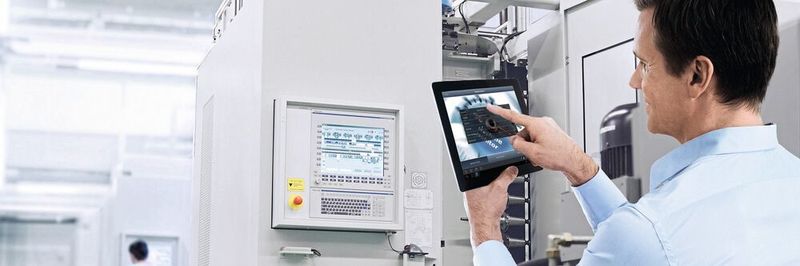 Alle Automatisierungstechnologien für Werkzeugmaschinen digital im Blick: Rexroth setzt bei der Vernetzung auf offene Standards für einen reibungslosen Datenfluss.