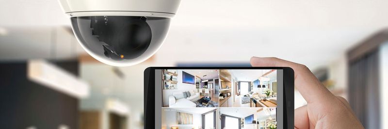Das Smart Home birgt Sicherheitsrisiken, trägt aber gleichzeitig zur Sicherheit bei.