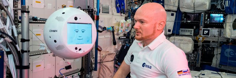 Cimon "arbeitete" erfolgreich mit dem deutschen ESA-Astronauten Alexander Gerst zusammen.