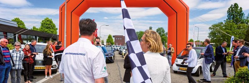 Die erste 24-Stunden-Rallye mit Wasserstoffautos wird rund um die F-Cell in Stuttgart stattfinden.