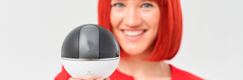 Miss IFA präsentiert Produktneuheiten zur IFA 2019 - hier die WLAN-Kamera C6TC von EZVIZ Europe.