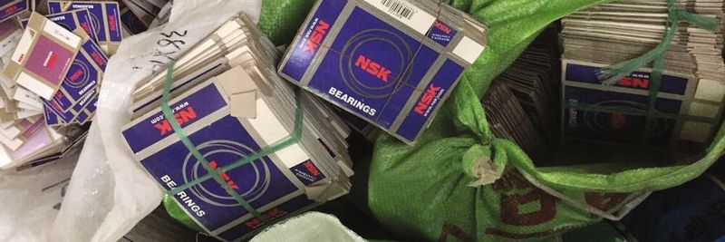 Die Behörden beschlagnahmten über 90.000 gefälschte Wälzlagerverpackungen und Etiketten.