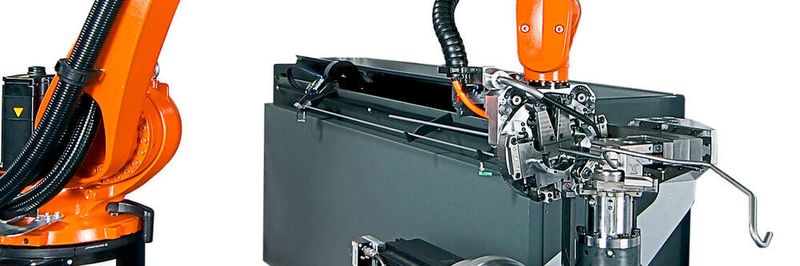 Die Kombination von Rohrbiegemaschine und Roboter von Wafios eröffnet neue Möglichkeiten.