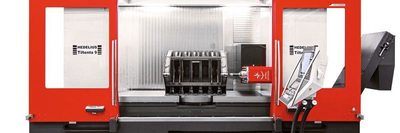 Der integrierte NC-Rundtisch, mit Aufspanngewicht von 1800 kg und 1250 mm Störkreisdurchmesser, ist bestens für die 5-Achs-Bearbeitung von grossen Werkstücken geeignet.