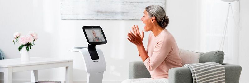 Der Home-Care-Robot medisana temi soll der älteren Generation einen einfachen Zugang zur digitalen Welt bieten.