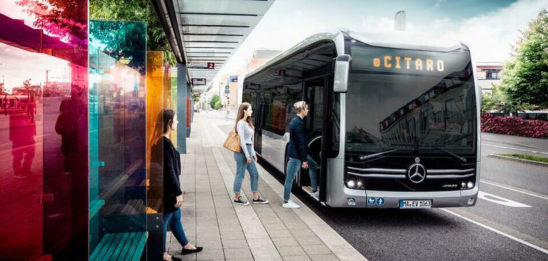 Einige Kommunen zögern noch mit Investitionen in die Flottenelektrifizierung, weil noch nicht klar ist, welche Technologie sich durchsetzen wird.