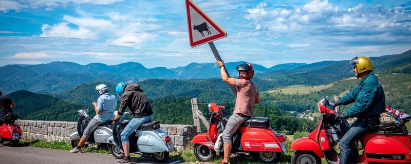 Der Roadtrip von SIP Scootershop führte dieses Jahr nach Frankreich in die Champagne.