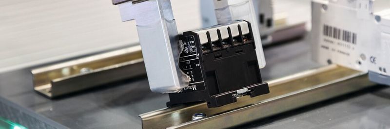 Ob sich ein Bauteil gut vereinzeln und die Montage damit automatisieren lässt, ermittelt die KI-Software Neuro-CAD anhand von Bauteileigenschaften.