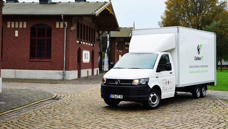 CarbonTT beschäftigt sich mit der Konstruktion von Nutzfahrzeug-Chassis aus carbonfaserverstärkten Verbundwerkstoffe.
