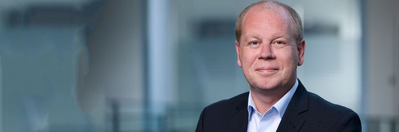 Wenn über die Zukunft des Gesundheitswesens diskutiert wird und intelligente Krankenhäuser Realität werden, wird sich die Aufmerksamkeit zunehmend auf Rolle des IT-Security Managers verlagern.