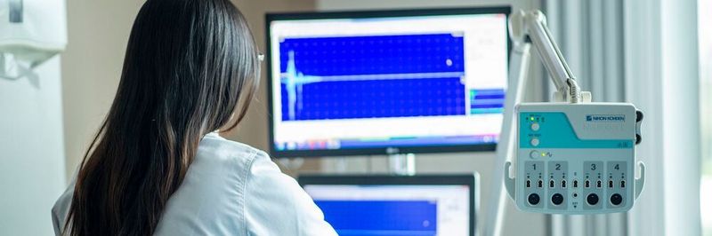 Mobile Apps, vernetzte Monitoring-Geräte und automatisierte Ausgabe-Systeme verlangen nach neuen Geschäftsmodellen der Gerätehersteller.