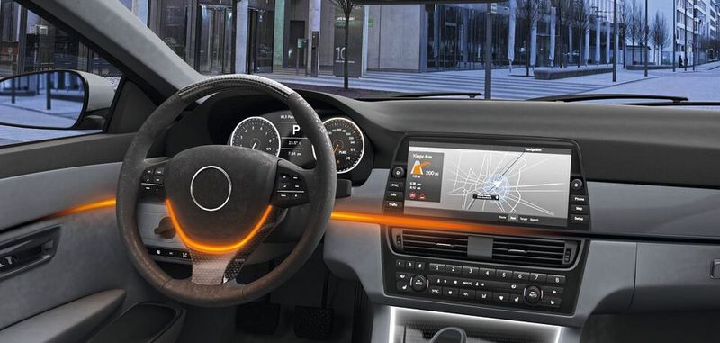 LED-Licht im Fahrzeug: Licht spielt für das Cockpit eine wichtige Rolle. Hier sind es vor allem Design- und Sicherheitsaspekte.
