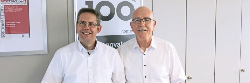 Schon drei Mal wurde das Konstruktionsbüro Baumann als Top-100-Unternehmen ausgezeichnet. Für Vater und Sohn der Beleg, mit der Weiterentwicklung des Betriebs auf dem richtigen Weg zu sein.