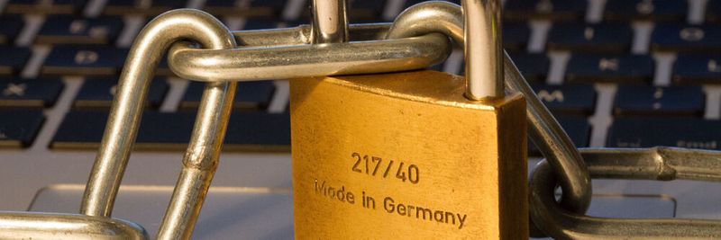 Das geplante IT-Sicherheitsgesetz ist eine Reaktion auf bekanntgewordene Hackerangriffe und Sicherheitslücken.