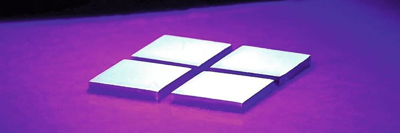 EMV für 5G: Die Schirmung stellt die größte Herausforderung für Komponenten des aktuellen Mobilfunkstandards dar. Das Bild zeigt eine mit dem Inkjet-Verfahren hergestellte Silberschicht bei der Aushärtung.