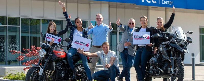 Auf Wiedersehen »bike und business«! Ich hatte eine tolle Zeit bei euch. (Hier zu sehen: Die Jurysitzung zur Bike Woman of the year 2019 – mein erstes Mal auf einem Motorrad).