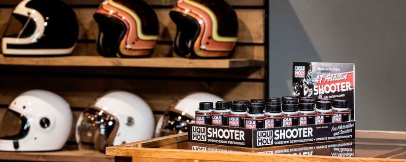 Liquy Moly stellt seine neue Shooter-Produktlinie vor. Sie besteht aus insgesamt vier Produkten, die den Motor hegen und pflegen sollen.