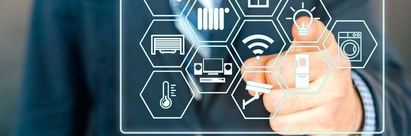 When peripheral devices communicate independently with die casting machines, automatically clear the working area during maintenance work and switch to stand-by mode, we are talking about Industry 4.0.