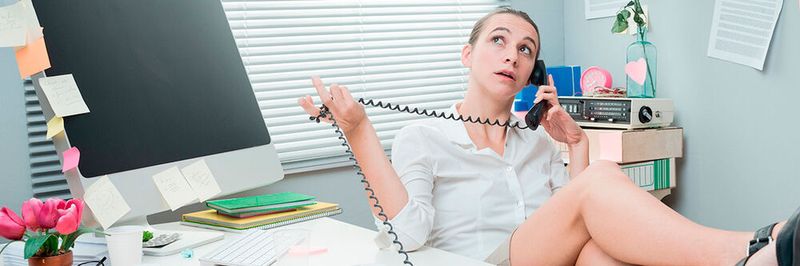 Unnötige Telefongespräche und überlange Meetings nehmen leider einen Großteil der Arbeitszeit ein.
