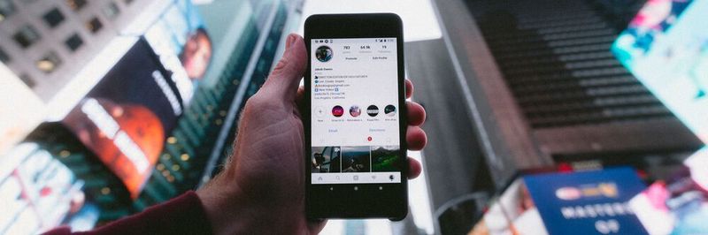 Um eine erfolgreiche Kommunikationsstrategie zu entwickeln, müssen Markenverantwortliche verstehen, welche Vor- und Nachteile Kommunikations-Apps haben.