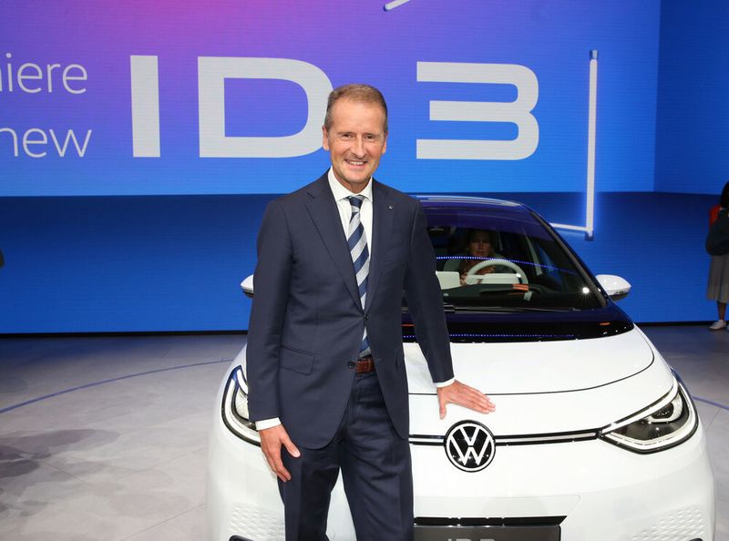 Herbert Diess richtet nicht nur die Produktpalette der Marke VW neu aus. Auch die anderen Konzernmarkten stehen vor einem Umbau.