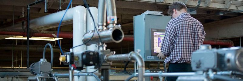 ERP-Systeme werden zu zentralen Steuerungstools in der smarten Fabrik von morgen.