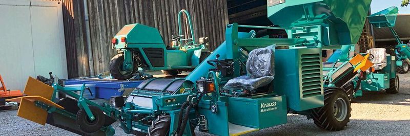 Der schwäbische Hidden-Champion Krauss Maschinen GmbH baut seit Jahren durchdachte Obst-Auflesemaschinen, für hügelige Streuobstwiesen genauso wie für Plantagen.