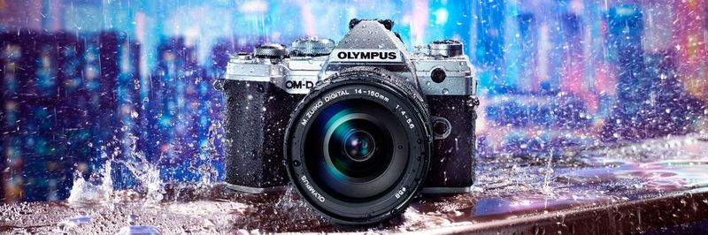 Die Olympus OM-D-E-M5 Mark III ist spritzwasser- und staubgeschützt und hält Temperaturen bis minus 10 Grad aus.