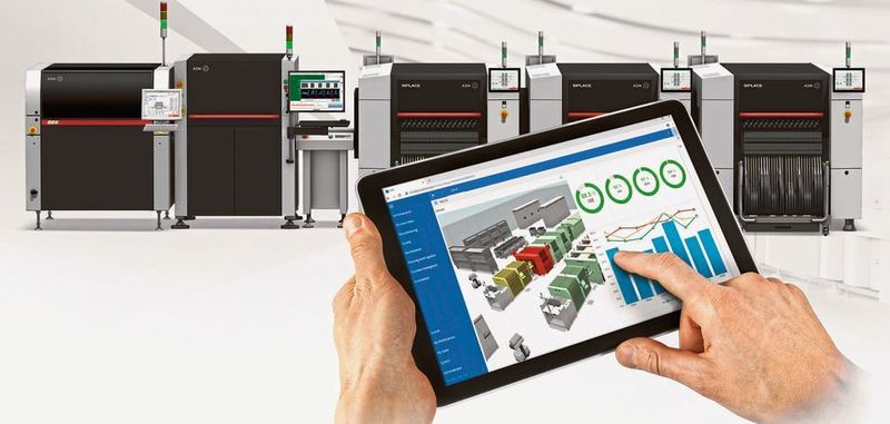Smarte Technologien:
Mit fabLIVE stellt ASM seinen Kunden einen digitalen Zwilling der jeweiligen SIPLACE SX zur Verfügung. Vernetzt mit den Linien und Maschinensensoren wird so der Wartungsbedarf proaktiv visualisiert
