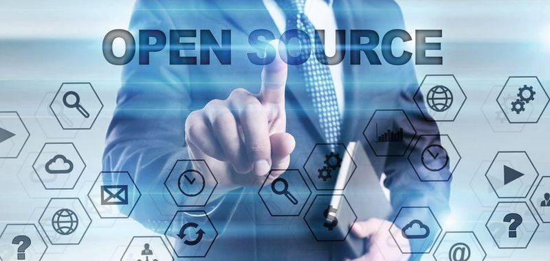 Der Einsatz von Open Source bietet zahlreiche Vorteile und ist für viele Entwickler, zumindest im Privaten, bereits zum Alltag geworden. Dennoch werden Lizenzrechte und Lizenzpflichten noch immer allzu häufig vernachlässigt. In Unternehmen sollten daher klare Spielregeln für den Umgang mit Open Source geben – auch und vor allem, wenn es um die Verwendung von Code(-Snippets) geht.