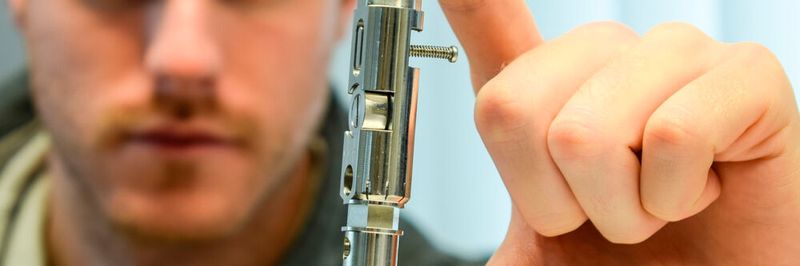 Mit überarbeiteter Struktur und zusätzlichen Dokumenten veröffentlicht der Cleanmed-Verbund die zweite Version seines „KMU-Leitfadens zur standardisierten Reinigung von chirurgischen Instrumenten“. Bei Bedarf können eigens konzipierte Worst-Case-Prüfkörper mitbestellt werden.