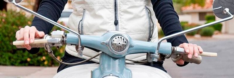 Bald sollen auch Personen ab 15 Jahren Mopdes mit bis zu 45 km/h fahren dürfen.