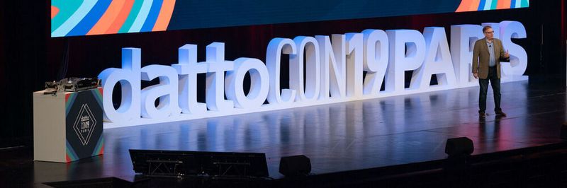 Tim Weller, CEO bei Datto, bei seiner Keynote auf der DattoCon19 in Paris.