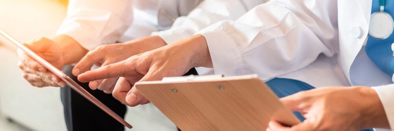 Filesharing old school. Die Digitalisierung soll den Datenaustausch zwischen Medizinern und Fachpersonal erleichtern.