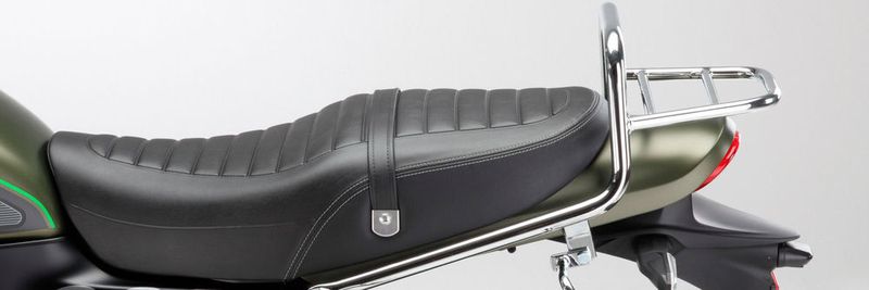 Gepäckträger, chrom – inklusive Reflektorverlegung. Preis 131,20 Euro.
