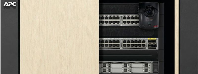Demnächst bepackt mit Netapp-Systemen: Schränke und Racks für die Edge von APC by Schneider Electric