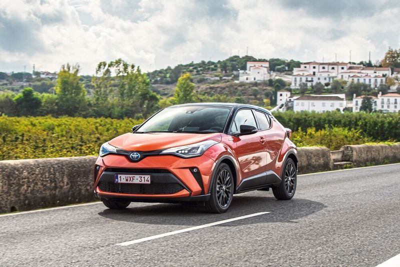 Toyota hat dem C-HR ein Facelift spendiert.