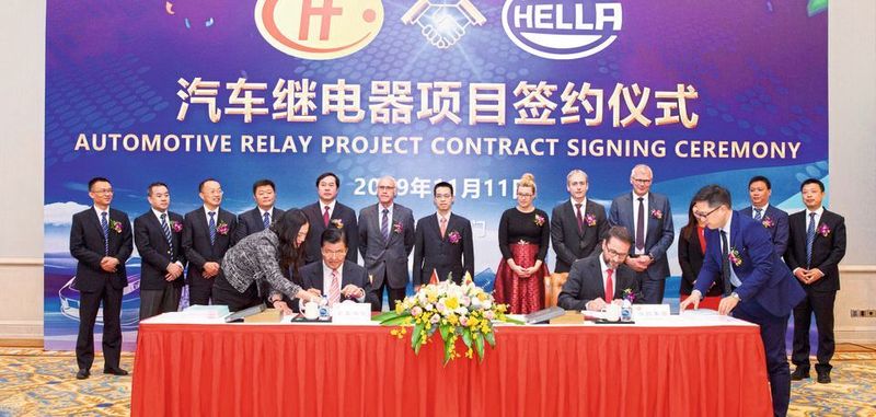 Hella richtet das Elektronikgeschäft in Richtung Automobil aus und verkauft die Relaissparte an Hongfa.