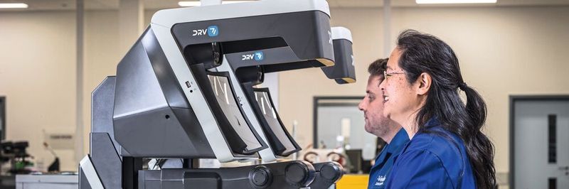 DRV-Z1 (DRV – Deep Reality Viewer) ist ein digitales 3D-Betrachtungssystem mit Stereozoom, das die Vorteile der optischen Stereomikroskopie und der digitalen Technologie in einem einzigen System vereint.