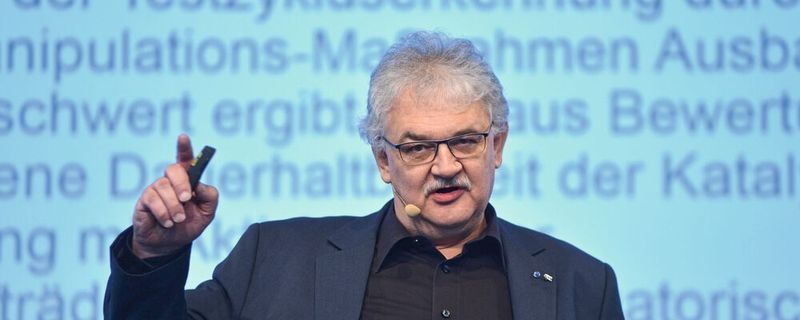 Hermann Schenk referiert in diesem Jahr zum Thema Oldtimer Business.