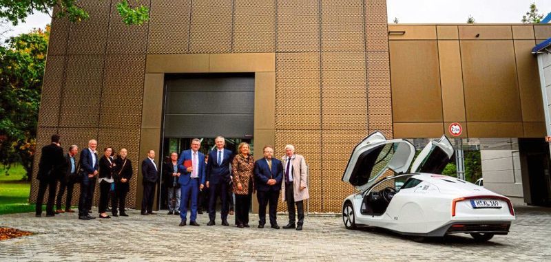 Am Fraunhofer Institut UMSICHT in Sulzbach-Rosenberg wurde das Centrum für Energiespeicherung (CES) eröffnet. Ministerialdirektorin Dr. Ulrike Wolf vom Wirtschaftsministerium Bayern überbrachte die Grußworte.