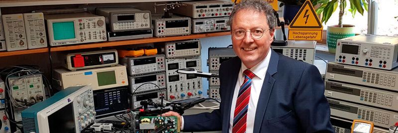 Markus Rehm at work: "Start testing your intended power supply as early as possible".