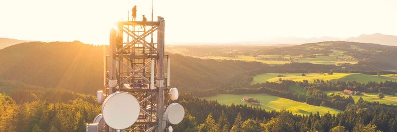 Die Bundesregierung möchte die letzten weißen Flecken in Deutschland ausmerzen. Mit einer Milliarde Euro sollen bis 2024 sämtliche Funklöcher gestopft werden.